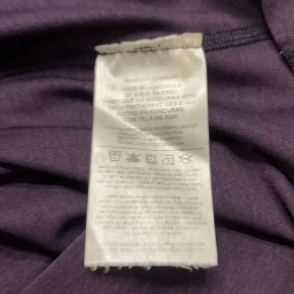 Nike Dri-Fit Training T-Shirt V Neck Purple Top Woman Small Short Sleeve
